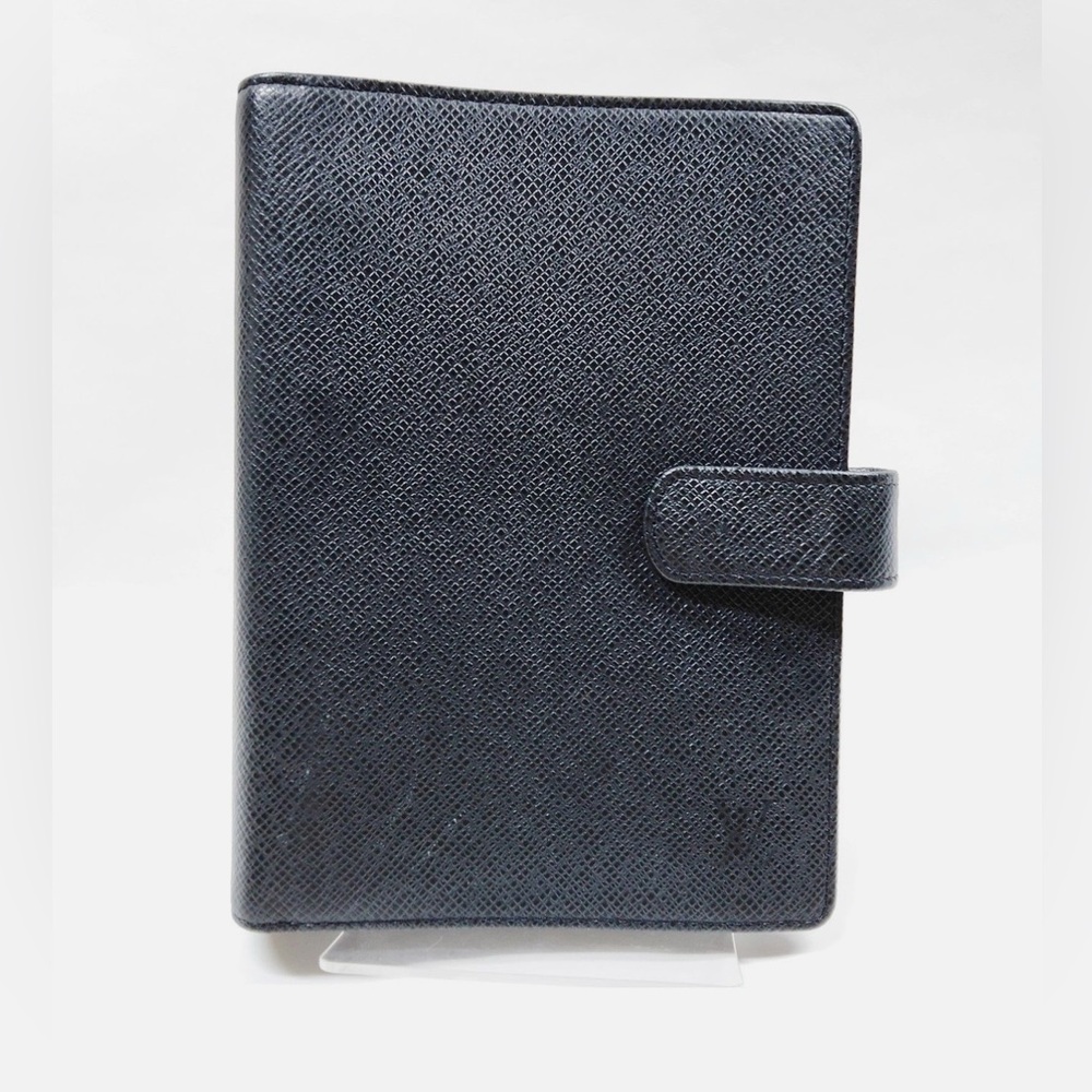 🌟 Authentic Louis Vuitton Agenda Taiga - Black (MM)